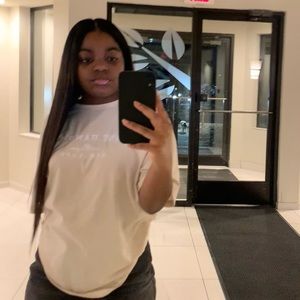 Meet your Posher, Aniya